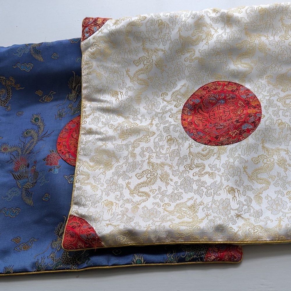 A Pair Of 100% Mulberry Silk Decorative Pillow Covers From Suzhou China